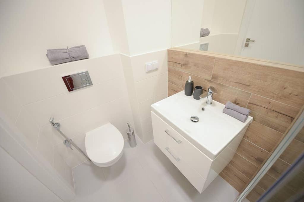 Bliska Wola Expo Central Apartment Warsaw Ngoại thất bức ảnh